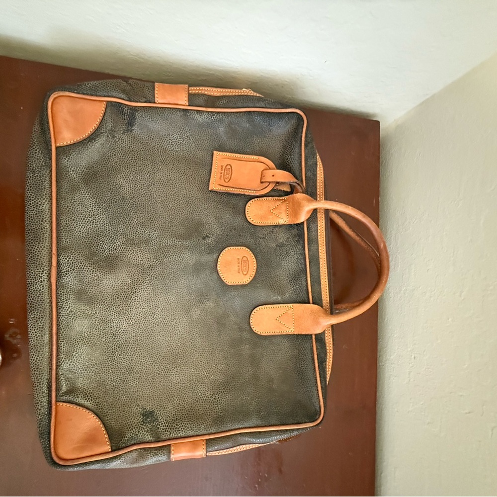 Bric's Elegant Tan and Gray Briefcase